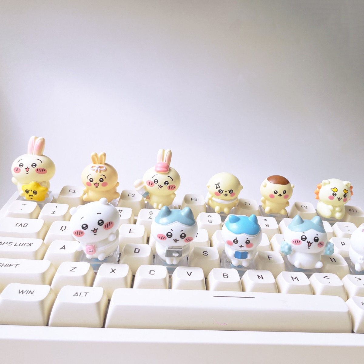 かわいいちいかわうさぎモモンガ樹脂交換可能なライトキーキャッ - Keycap Artisan Anime のレビューと価格