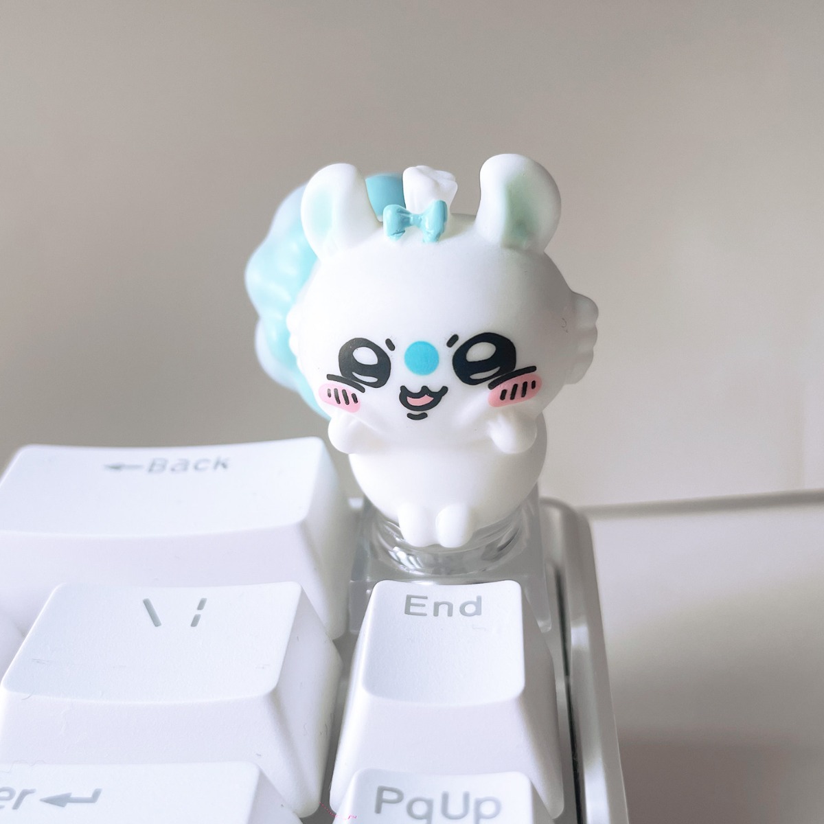 かわいいちいかわうさぎモモンガ樹脂交換可能なライトキーキャッ - Keycap Artisan Anime のレビューと価格